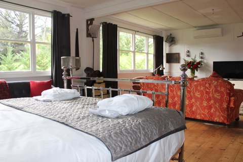 Pirralilla Estate Adelaide Hills - Accommodation in Surfers Paradise 1