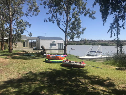 Murray Bridge Riverview Cabin - Accommodation in Surfers Paradise 1
