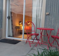Desert Gum Retreat Gough St - Accommodation in Surfers Paradise