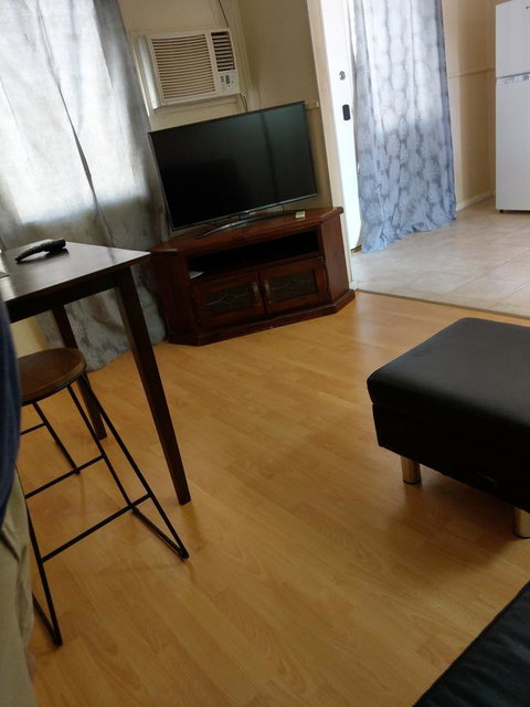 Desert Gum Retreat Gough St - Accommodation in Surfers Paradise 2