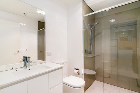 Stylish And Comfortable, Views Over Gouger St! - Accommodation in Surfers Paradise 14