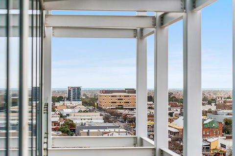 Stylish And Comfortable, Views Over Gouger St! - Accommodation in Surfers Paradise 13