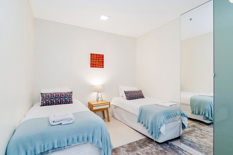 Stylish And Comfortable, Views Over Gouger St! - Accommodation in Surfers Paradise 12