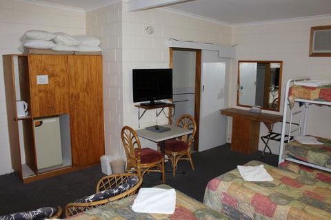 Island Motel Kingscote - Accommodation in Surfers Paradise 30