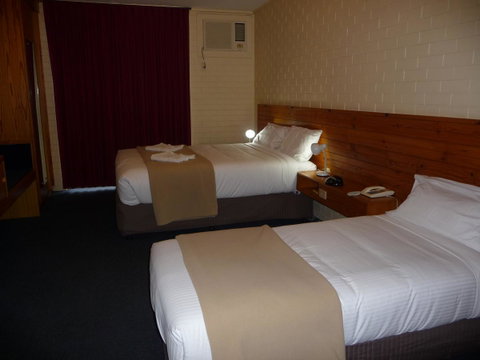 The Wine Vine Hotel - Accommodation in Surfers Paradise 3