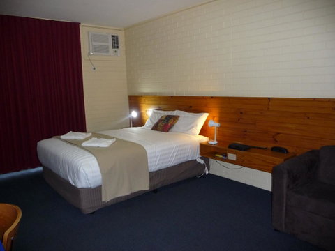 The Wine Vine Hotel - Accommodation in Surfers Paradise 5