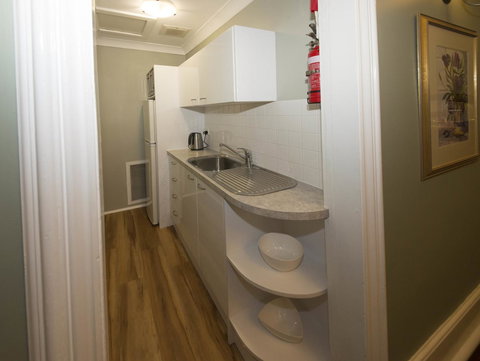 Yankalilla Bay Homestead - Accommodation in Surfers Paradise 6