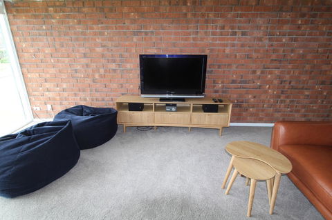 Southern Sands\' Beachfront Apartment - Accommodation in Surfers Paradise 3