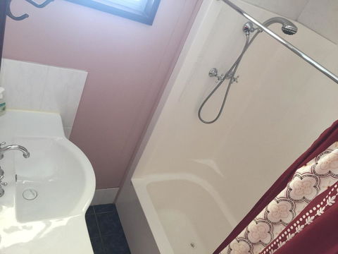 Clare Valley Cabins - Accommodation in Surfers Paradise 19