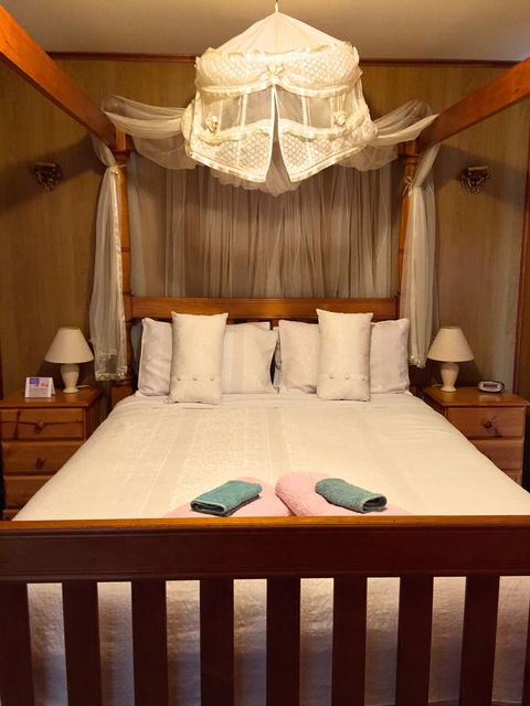 Clare Valley Cabins - Accommodation in Surfers Paradise 2