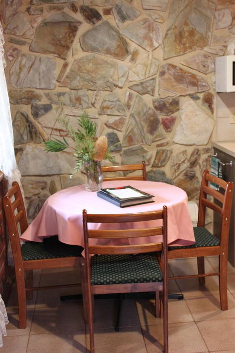 Langmeil Cottages - Accommodation in Surfers Paradise 1