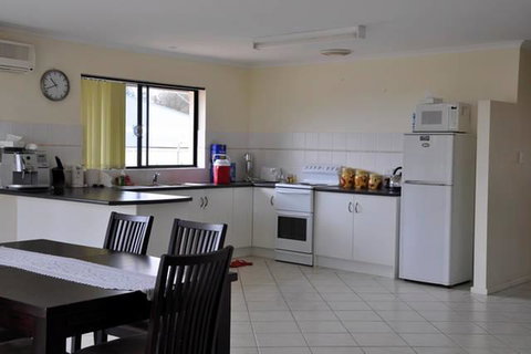 The Club House - Accommodation in Surfers Paradise 5
