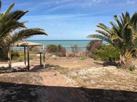 Shangri La Moonta Bay - Accommodation in Surfers Paradise 5