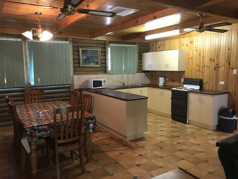 Shangri La Moonta Bay - Accommodation in Surfers Paradise 14