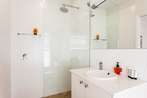The Folly - Accommodation in Surfers Paradise 6