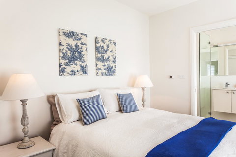 The Folly - Accommodation in Surfers Paradise 4