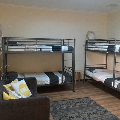 KI Dragonfly Guesthouse - Accommodation in Surfers Paradise 28