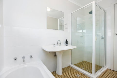 Red Door - Accommodation in Surfers Paradise 6