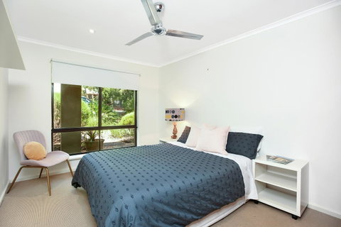 Red Door - Accommodation in Surfers Paradise 5