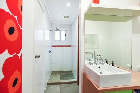 Red Door - Accommodation in Surfers Paradise 11