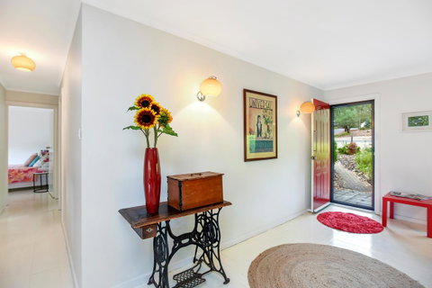 Red Door - Accommodation in Surfers Paradise 4