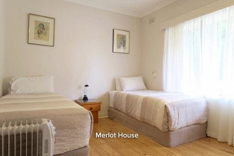 The Lyndoch Motel - Accommodation in Surfers Paradise 33