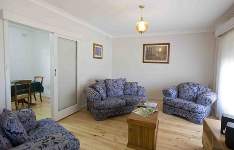 The Lyndoch Motel - Accommodation in Surfers Paradise 28