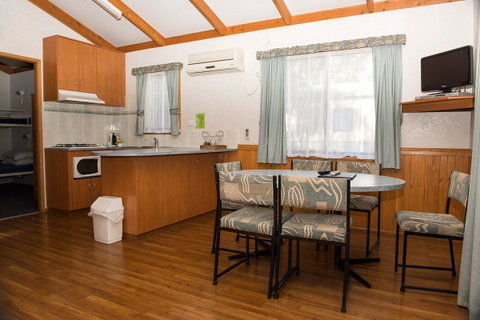 Kalganyi Holiday Park - Accommodation in Surfers Paradise 23
