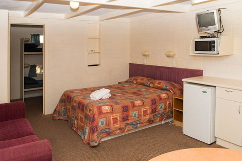 Kalganyi Holiday Park - Accommodation in Surfers Paradise 28