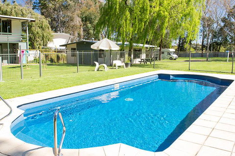 Kalganyi Holiday Park - Accommodation in Surfers Paradise 0