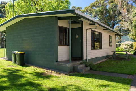 Kalganyi Holiday Park - Accommodation in Surfers Paradise 8