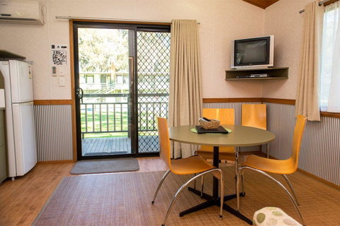Kalganyi Holiday Park - Accommodation in Surfers Paradise 9