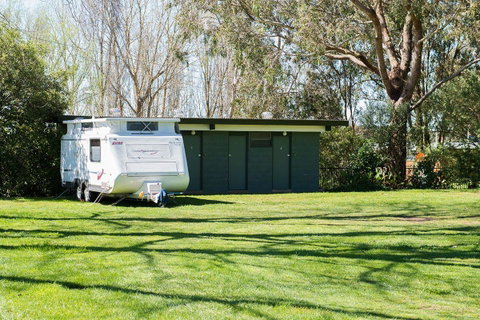 Kalganyi Holiday Park - Accommodation in Surfers Paradise 3