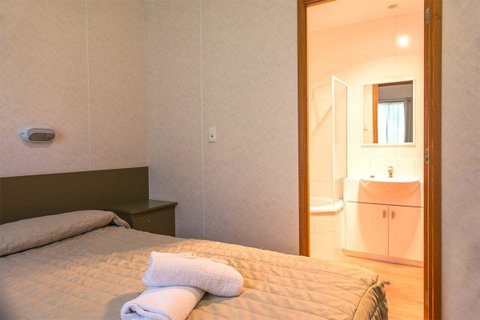 Kalganyi Holiday Park - Accommodation in Surfers Paradise 10