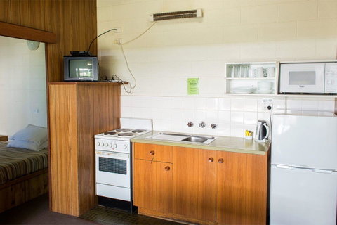 Kalganyi Holiday Park - Accommodation in Surfers Paradise 5