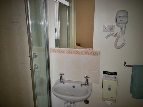 Sonbern Lodge Motel - Accommodation in Surfers Paradise 12