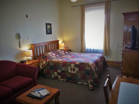 Sonbern Lodge Motel - Accommodation in Surfers Paradise 5