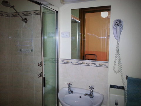 Sonbern Lodge Motel - Accommodation in Surfers Paradise 16