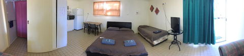 A1Cabins - Accommodation in Surfers Paradise 0