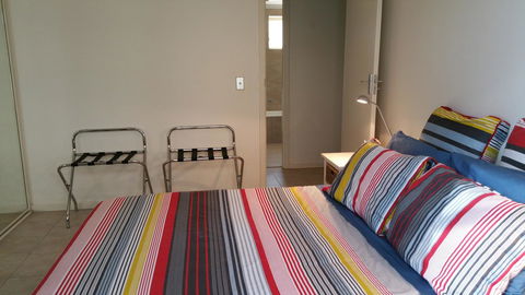 Acaill Accommodation Esplanade Living Self Check-In Self Check-Out - Accommodation in Surfers Paradise 24