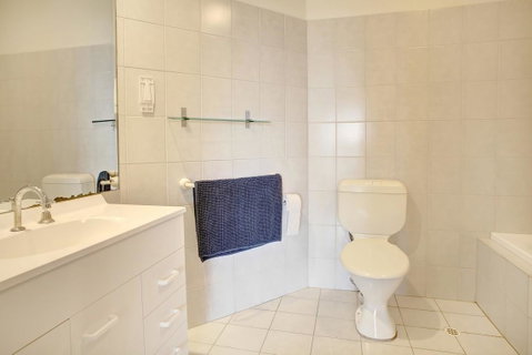 Navigators Motel & Diner - Accommodation in Surfers Paradise 0