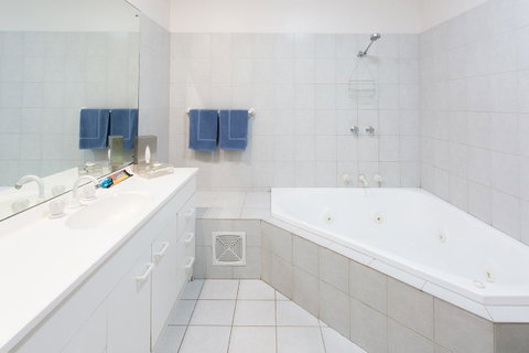 Navigators Motel & Diner - Accommodation in Surfers Paradise 12