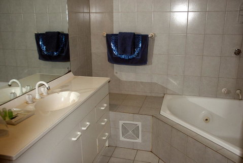Navigators Motel & Diner - Accommodation in Surfers Paradise 9