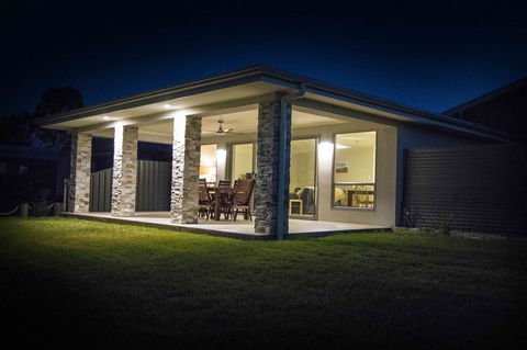 Brock's Base - Accommodation in Surfers Paradise 9