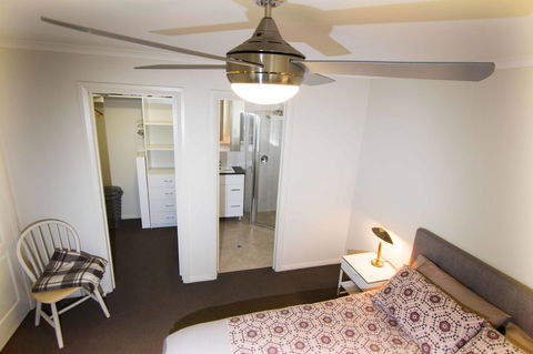 Brock's Base - Accommodation in Surfers Paradise 10