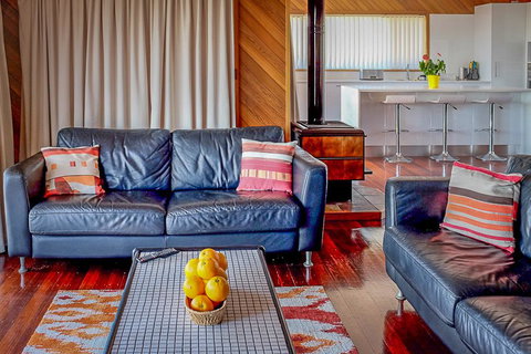 Seacroft - Accommodation in Surfers Paradise 25