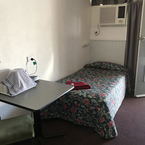 Travelway Motel - Accommodation in Surfers Paradise 2