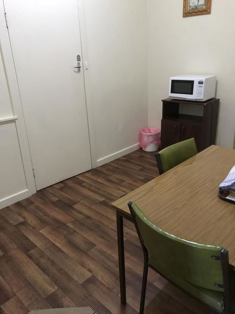 Travelway Motel - Accommodation in Surfers Paradise 6
