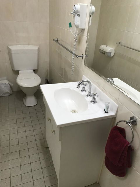 Travelway Motel - Accommodation in Surfers Paradise 5