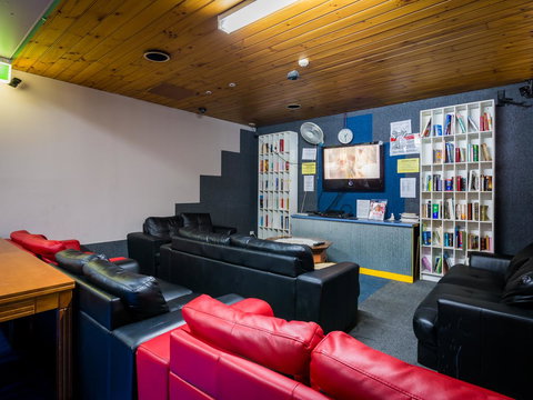 Blue Galah International Backpackers Hostel - Accommodation in Surfers Paradise 5